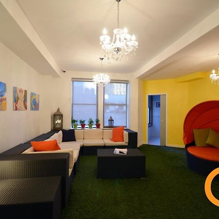 Q4 Hotel And Hostel New York Exterior foto